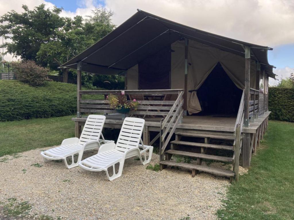 Camping Les Portes Du Perche Mamers Eksteriør bilde
