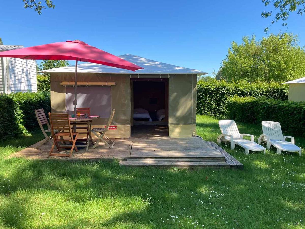 Camping Les Portes Du Perche Mamers Eksteriør bilde